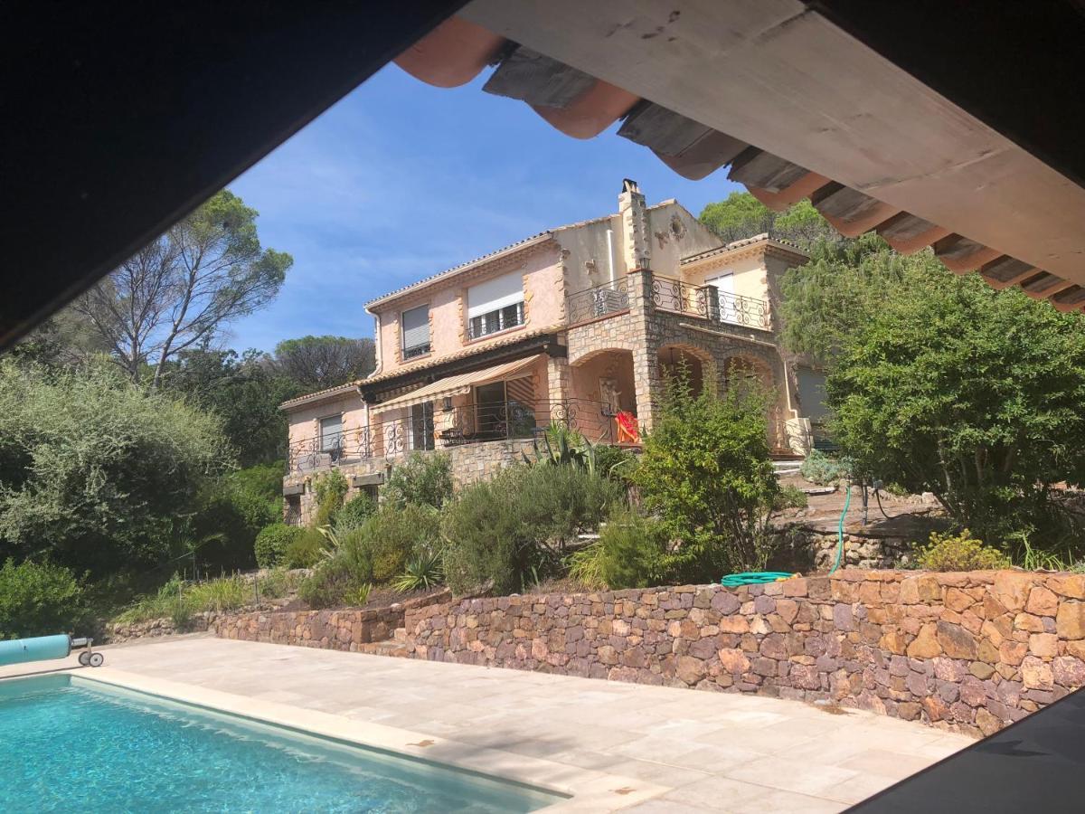La Garriniere Bed and Breakfast Saint-Raphaël Εξωτερικό φωτογραφία