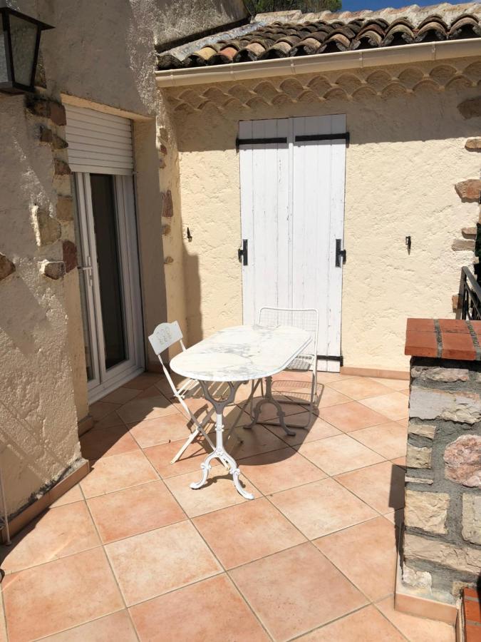 La Garriniere Bed and Breakfast Saint-Raphaël Εξωτερικό φωτογραφία