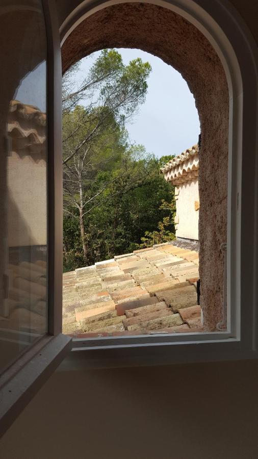 La Garriniere Bed and Breakfast Saint-Raphaël Εξωτερικό φωτογραφία